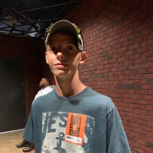 Meet your Posher, Tom